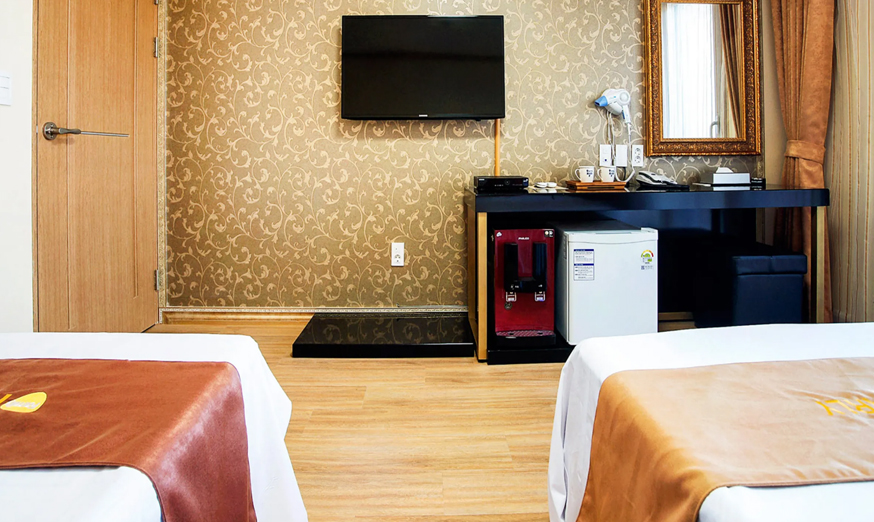 Twin Room 2